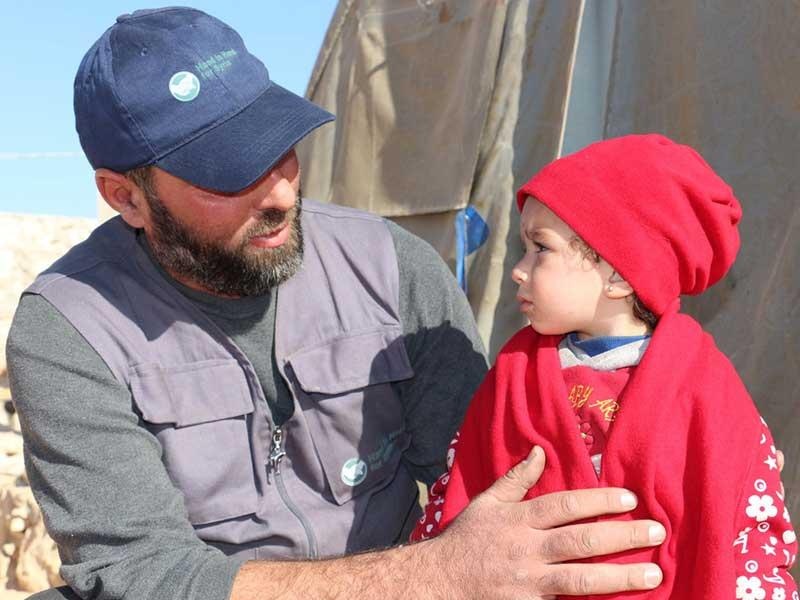 HIH-aid-worker